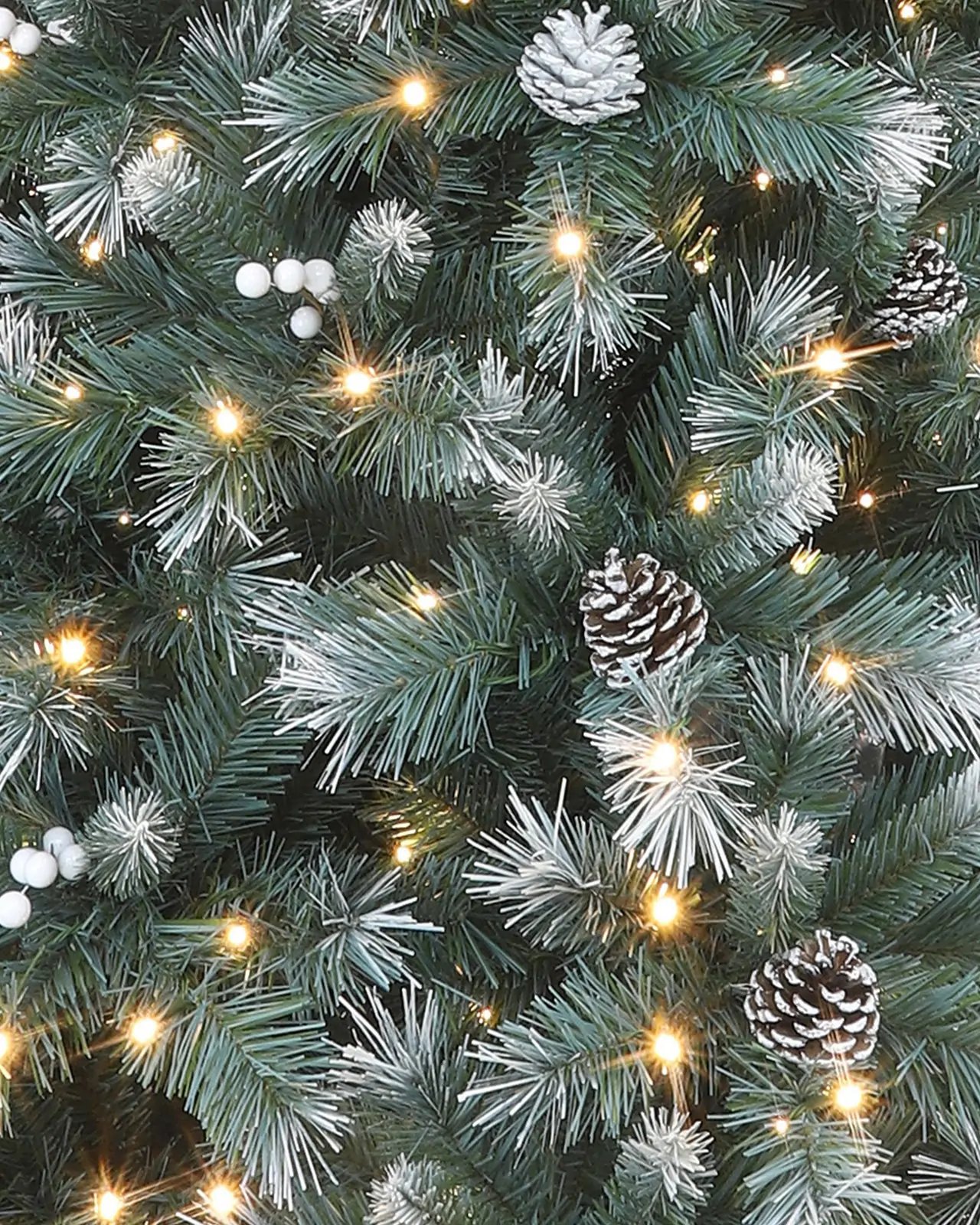 Pre-Lit Frosted Blue Spruce w/ Pinecones& white Berries