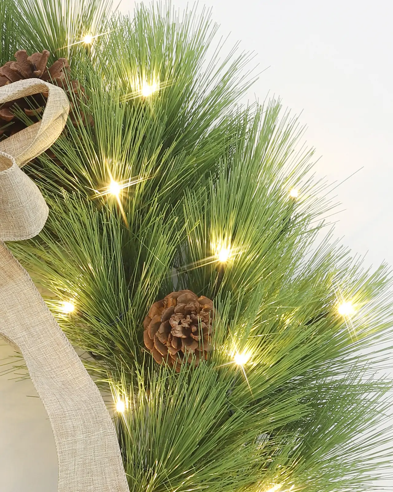 Pre-Lit Green Pine Wreath w/ Pinecones& Bows