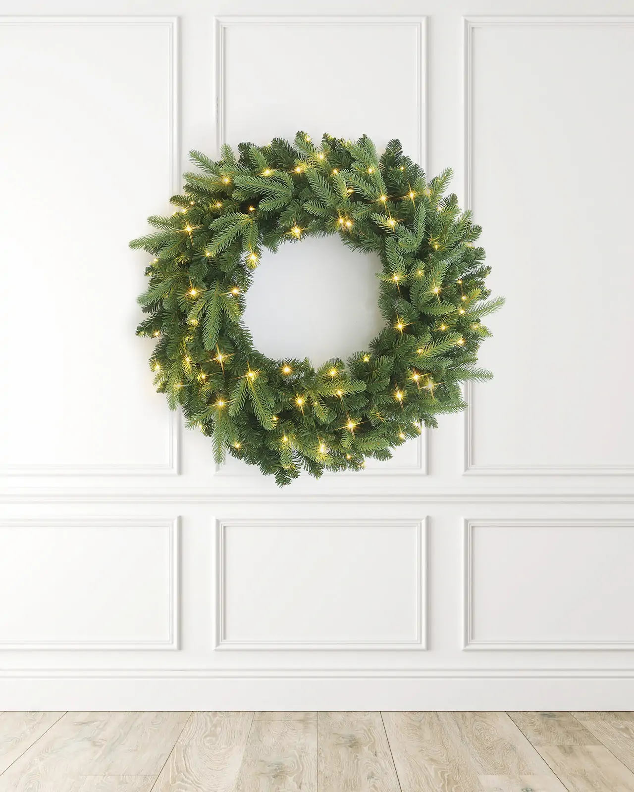 Pre-Lit Green Wreath