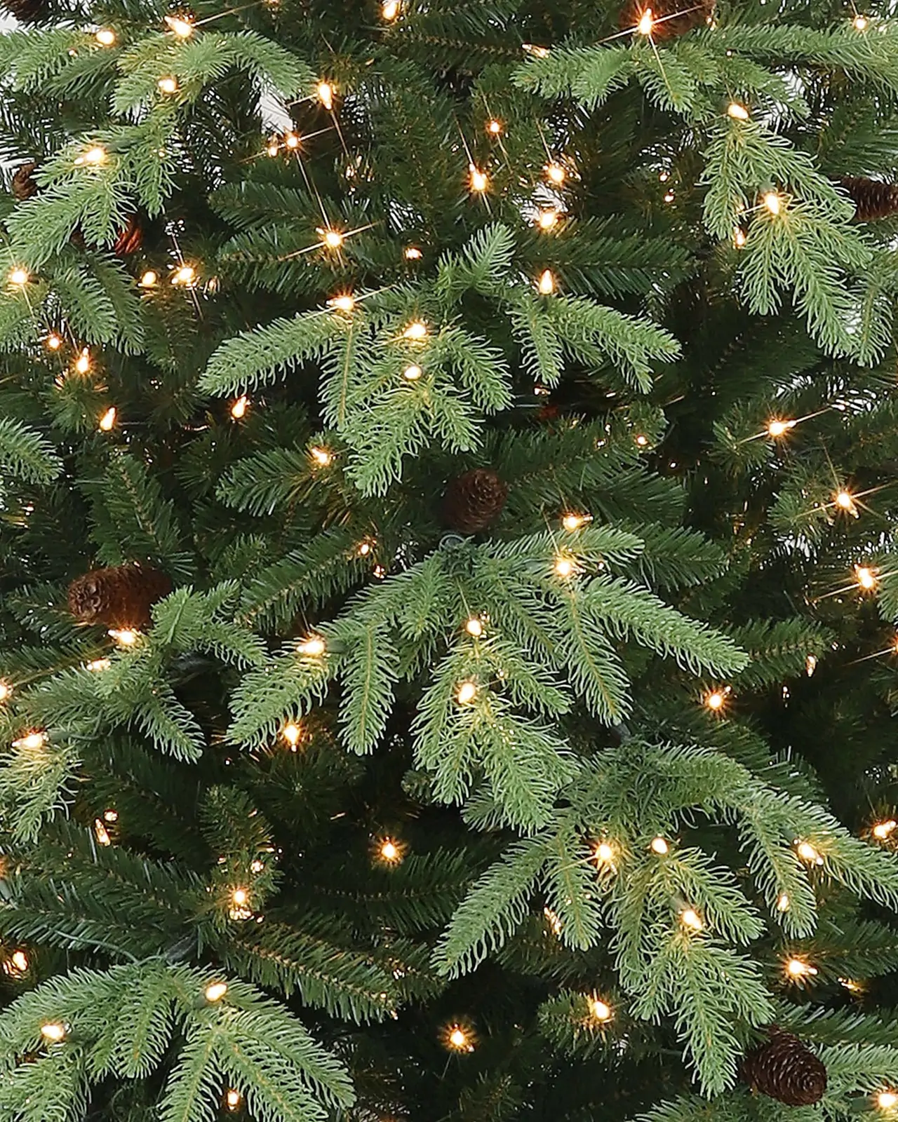 Pre-Lit Green Spruce Tree