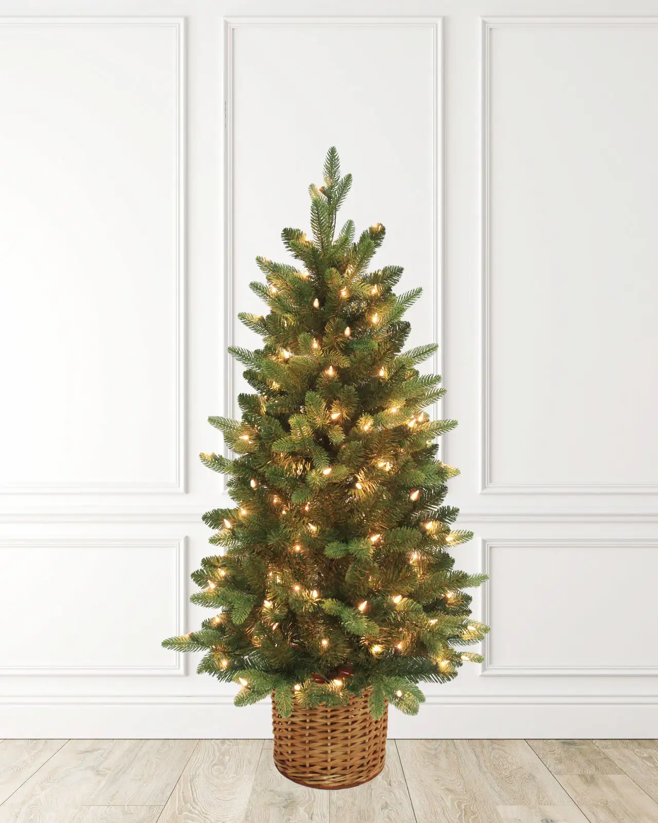 Pre-Lit Green Fir Tree w/Pot