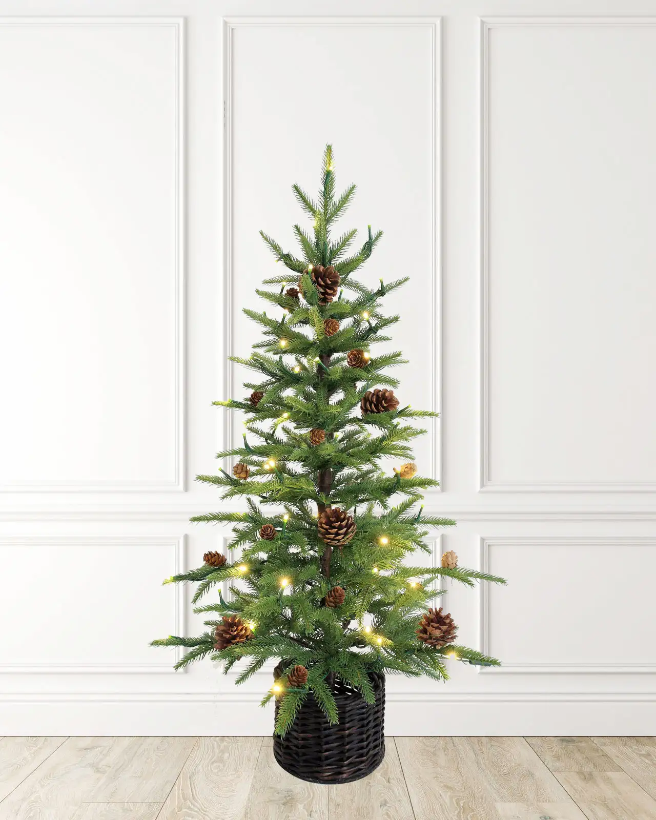 Pre-Lit Green Fir Tree w/Pot, Pinecones