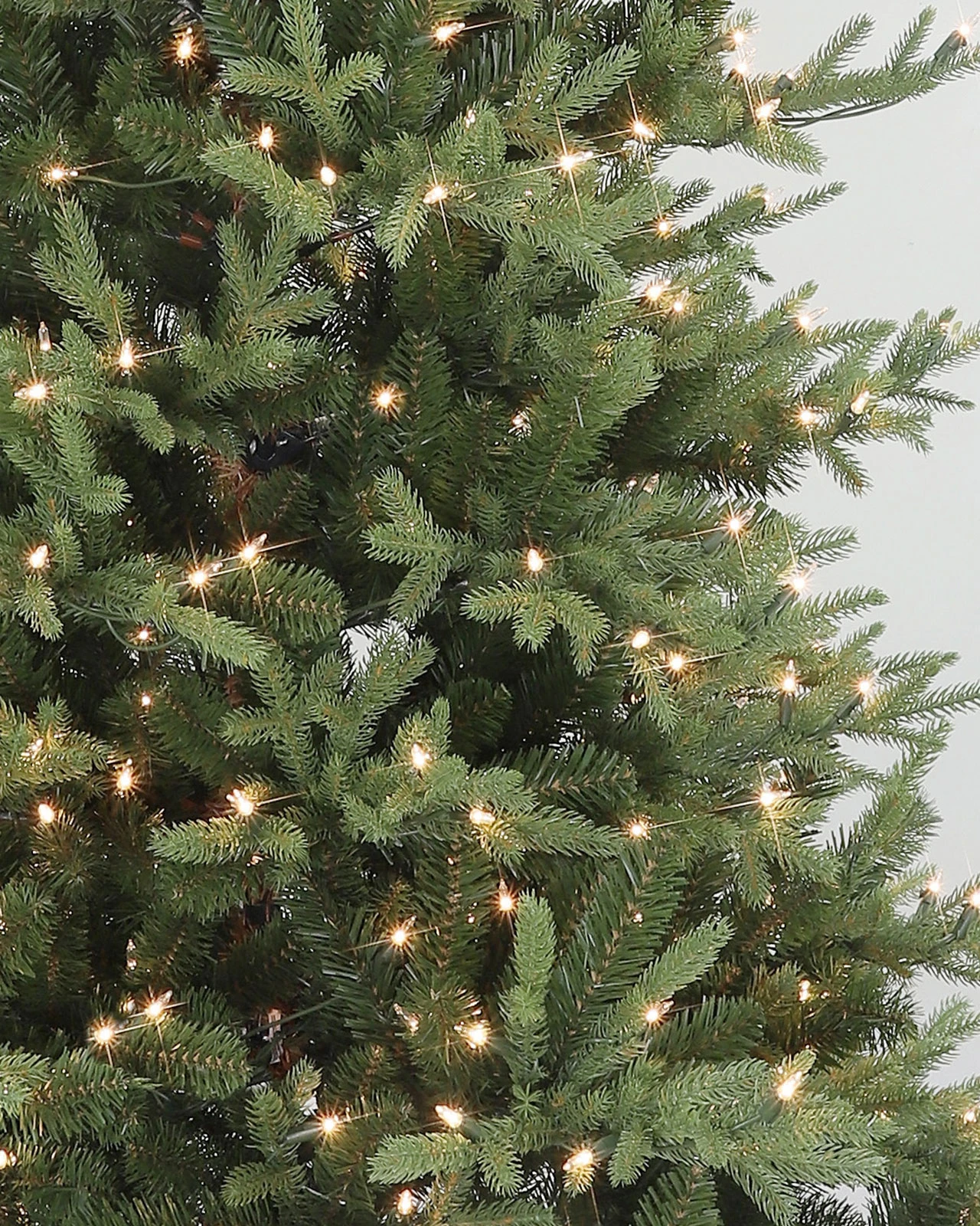 Pre-Lit Green Fir w/Pot