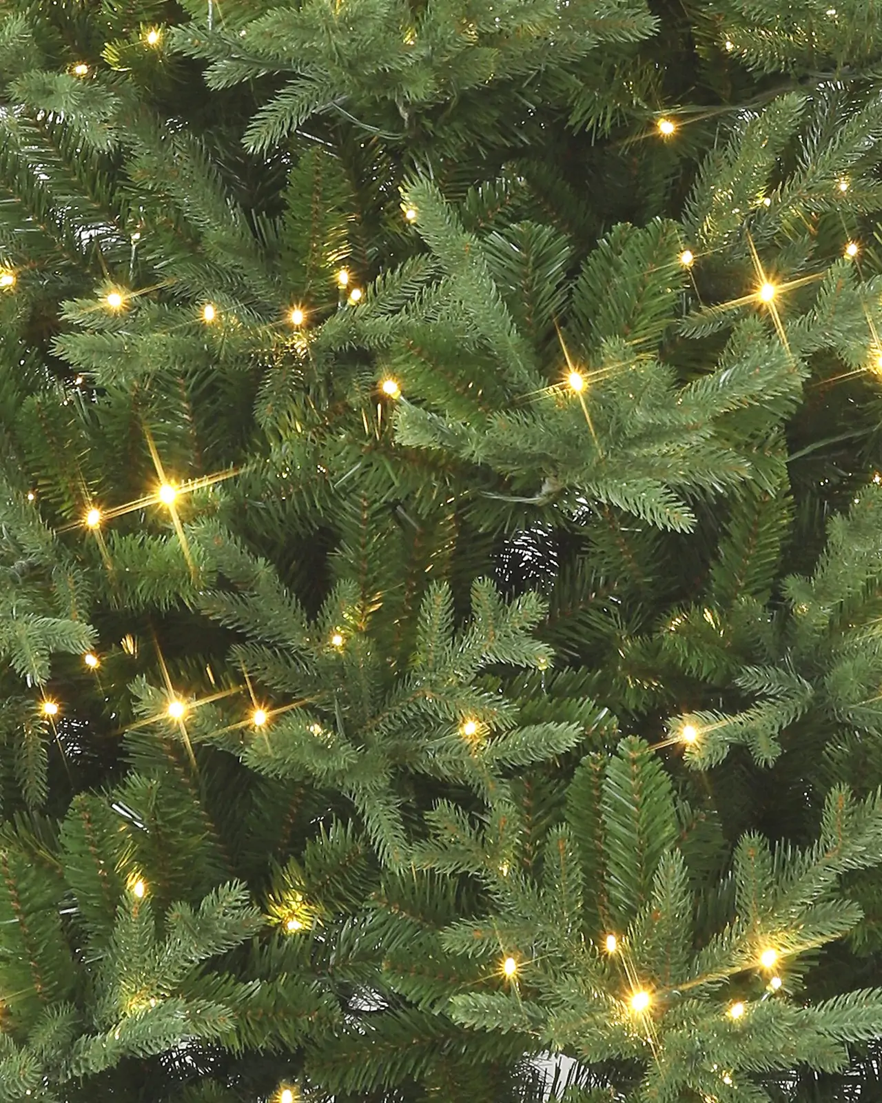 Pre-Lit Green Fir Tree