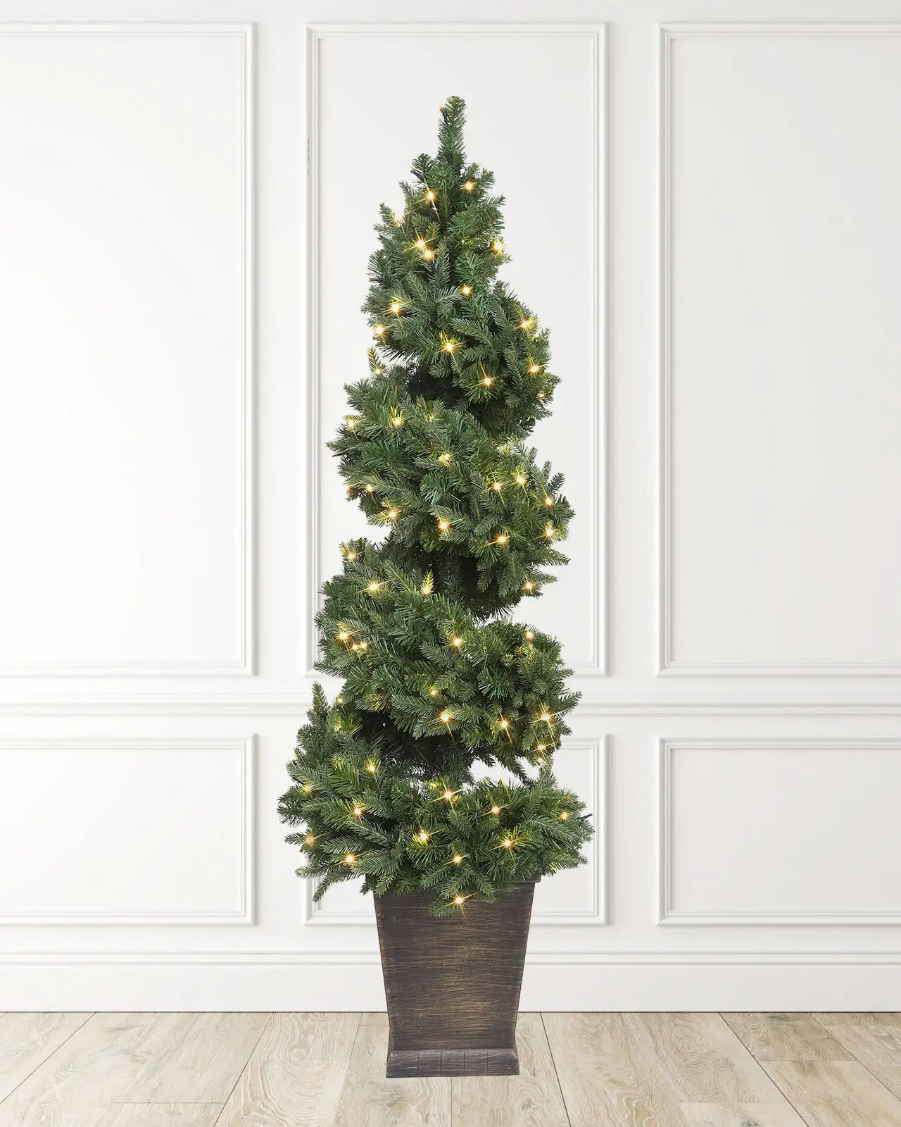 Pre-Lit Green Spiral Tree